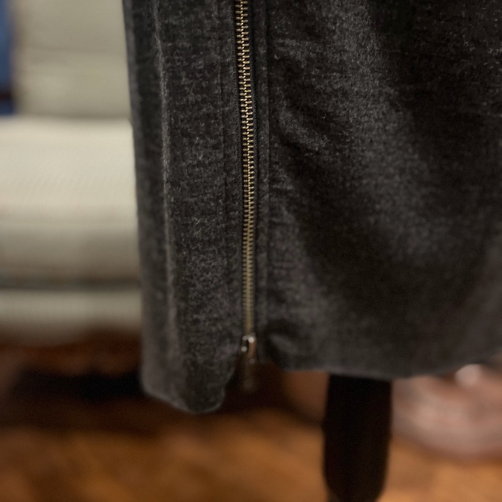 Helmut Lang for BARNEY’s Minimal Tailored dress, zippered M
Charcoal - Picture 6 of 7